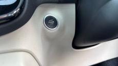 Volvo Xc40 1.5 T3 [163] Inscription Pro 5dr Geartronic Petrol Estate